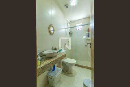 Casa de condomínio à venda com 88m², 2 quartos e 1 vagaBanheiro 1