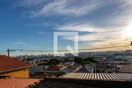 Vista  de casa à venda com 3 quartos, 125m² em Jardim Guairaca, São Paulo
