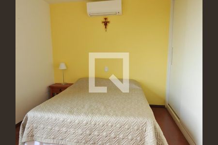 Casa para alugar com 344m², 4 quartos e 4 vagasQuarto