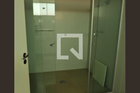 Casa para alugar com 344m², 4 quartos e 4 vagasBanheiro