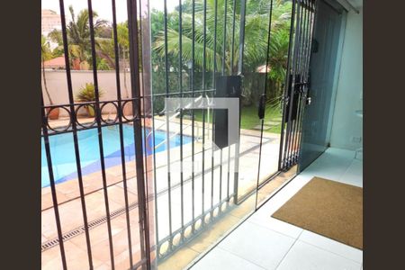 Casa para alugar com 344m², 4 quartos e 4 vagasÁrea comum 