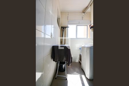 Apartamento à venda com 66m², 3 quartos e 2 vagas Apartamento à venda com 66m², 3 quartos e 2 vagasLavanderia