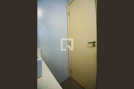 Apartamento à venda com 66m², 3 quartos e 2 vagas Apartamento à venda com 66m², 3 quartos e 2 vagasBanheiro da Suíte