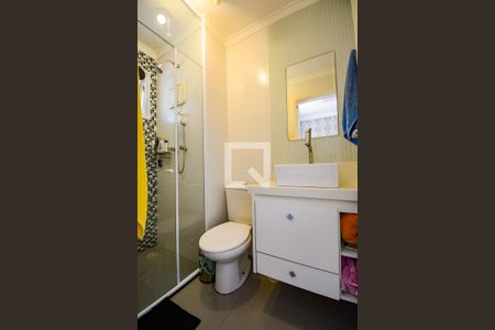 Apartamento à venda com 66m², 3 quartos e 2 vagas Apartamento à venda com 66m², 3 quartos e 2 vagasBanheiro da Suíte