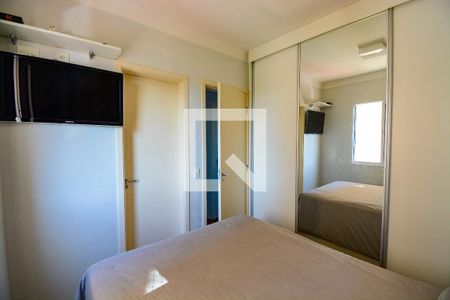 Apartamento à venda com 66m², 3 quartos e 2 vagas Apartamento à venda com 66m², 3 quartos e 2 vagasSuite