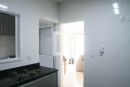 Casa de condomínio à venda com 120m², 2 quartos e 2 vagas Casa de condomínio à venda com 120m², 2 quartos e 2 vagasCozinha