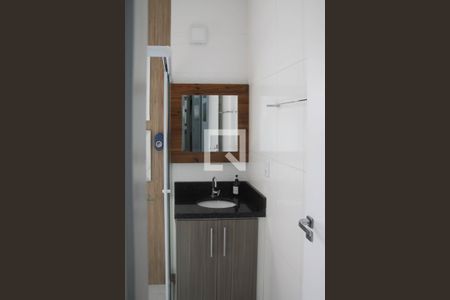 Casa de condomínio à venda com 120m², 2 quartos e 2 vagas Casa de condomínio à venda com 120m², 2 quartos e 2 vagasBanheiro da Suíte 1