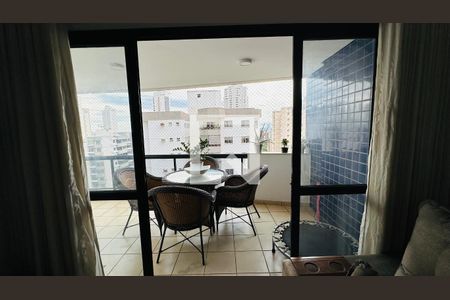 Apartamento para alugar com 130m², 4 quartos e 2 vagasSala