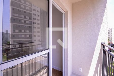 Sala - Varanda  de apartamento para alugar com 2 quartos, 41m² em Jardim Santa Emília, São Paulo