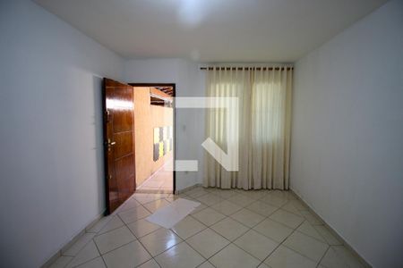 Sala de casa para alugar com 2 quartos, 84m² em Cidade Antônio Estevão de Carvalho, São Paulo