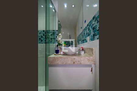 Apartamento à venda com 63m², 3 quartos e 1 vaga Apartamento à venda com 63m², 3 quartos e 1 vagaBanheiro