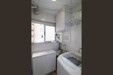 Apartamento à venda com 63m², 3 quartos e 1 vaga Apartamento à venda com 63m², 3 quartos e 1 vagaÁrea de Serviço