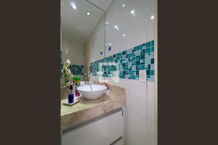 Apartamento à venda com 63m², 3 quartos e 1 vaga Apartamento à venda com 63m², 3 quartos e 1 vagaBanheiro