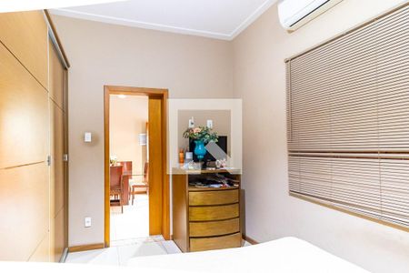 Quarto 1 de casa de condomínio à venda com 2 quartos, 120m² em Barreto, Niterói