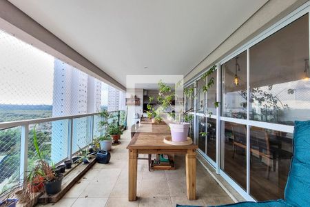 Sacada de apartamento para alugar com 4 quartos, 245m² em Jardim das Colinas, São José dos Campos