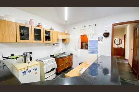 Casa para alugar com 540m², 5 quartos e 8 vagasGaragem - Cozinha 2