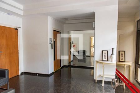 Apartamento para alugar com 142m², 3 quartos e 2 vagas Apartamento para alugar com 142m², 3 quartos e 2 vagasHall de entrada