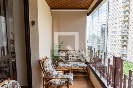 Apartamento para alugar com 142m², 3 quartos e 2 vagas Apartamento para alugar com 142m², 3 quartos e 2 vagasVaranda