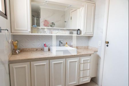 Apartamento para alugar com 142m², 3 quartos e 2 vagas Apartamento para alugar com 142m², 3 quartos e 2 vagasBanheiro da suíte