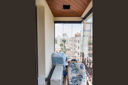 Apartamento para alugar com 142m², 3 quartos e 2 vagas Apartamento para alugar com 142m², 3 quartos e 2 vagasVaranda da suíte
