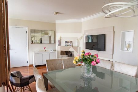 Apartamento para alugar com 142m², 3 quartos e 2 vagas Apartamento para alugar com 142m², 3 quartos e 2 vagasSala