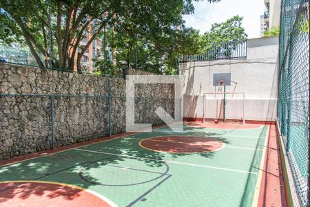 Apartamento para alugar com 142m², 3 quartos e 2 vagas Apartamento para alugar com 142m², 3 quartos e 2 vagasQuadra esportiva