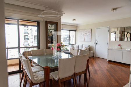 Apartamento para alugar com 142m², 3 quartos e 2 vagas Apartamento para alugar com 142m², 3 quartos e 2 vagasSala