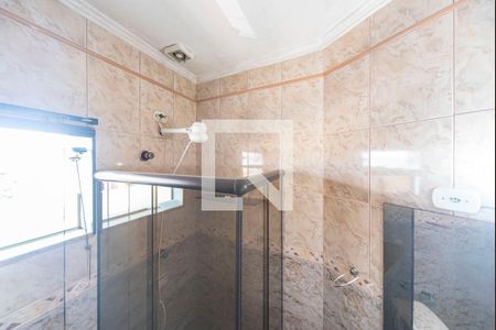 Casa à venda com 175m², 3 quartos e 4 vagas Casa à venda com 175m², 3 quartos e 4 vagasBanheiro do Quarto 1