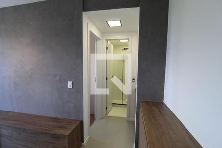 Sala - Corredor  de apartamento para alugar com 1 quarto, 35m² em Jacarepaguá, Rio de Janeiro