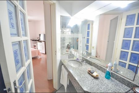 Apartamento à venda com 117m², 3 quartos e 1 vagaBanheiro da Suíte