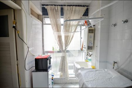 Apartamento à venda com 117m², 3 quartos e 1 vagaÁrea de Serviço