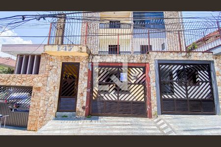 Apartamento à venda com 71m², 2 quartos e 1 vaga Apartamento à venda com 71m², 2 quartos e 1 vagaFachada