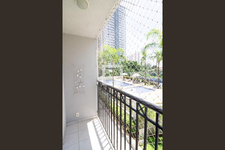 Sacada da Sala de apartamento para alugar com 2 quartos, 55m² em Vila Augusta, Guarulhos