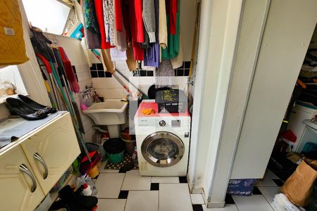 Apartamento à venda com 74m², 2 quartos e sem vagaÁrea de Serviço