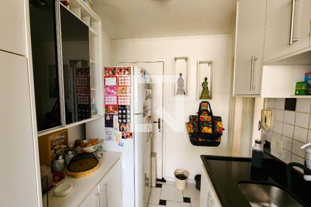Apartamento à venda com 74m², 2 quartos e sem vagaCozinha