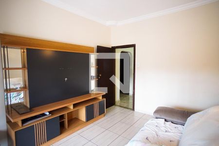Sala de casa para alugar com 3 quartos, 600m² em Mantiqueira, Belo Horizonte