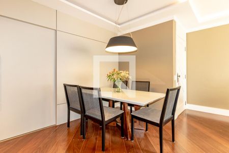 Sala de apartamento à venda com 3 quartos, 82m² em Moema, São Paulo