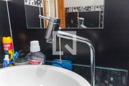 Casa à venda com 220m², 2 quartos e 2 vagasBanheiro - torneira