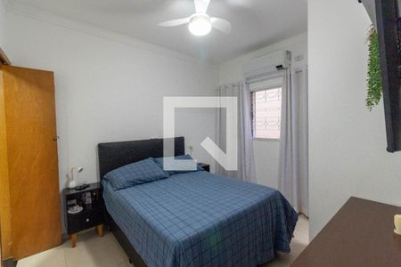 Casa à venda com 220m², 2 quartos e 2 vagasQuarto Suíte