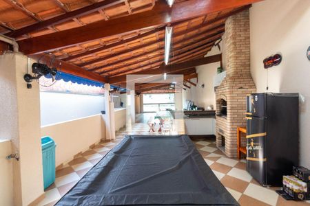 Casa à venda com 220m², 2 quartos e 2 vagasÁrea externa 