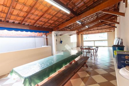 Casa à venda com 220m², 2 quartos e 2 vagasÁrea externa 