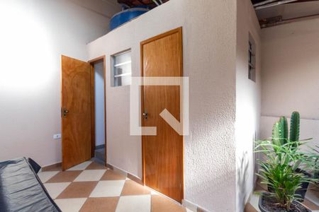 Casa à venda com 220m², 2 quartos e 2 vagasLavabo 2