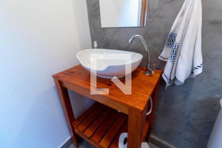 Casa à venda com 220m², 2 quartos e 2 vagasLavabo 1