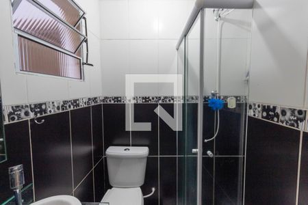 Casa à venda com 220m², 2 quartos e 2 vagasBanheiro da Suíte