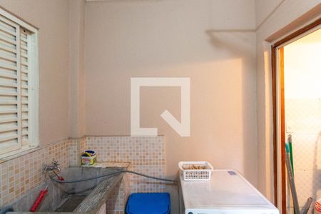 Casa à venda com 220m², 2 quartos e 2 vagasLavanderia