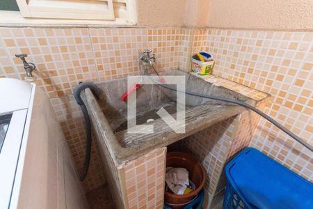 Casa à venda com 220m², 2 quartos e 2 vagasLavanderia