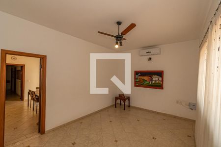 Sala de Estar  de casa para alugar com 3 quartos, 200m² em Jardim Nossa Senhora Auxiliadora, Campinas