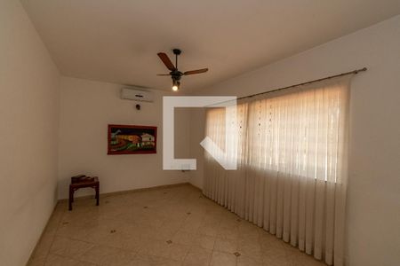 Sala de Estar  de casa para alugar com 3 quartos, 200m² em Jardim Nossa Senhora Auxiliadora, Campinas