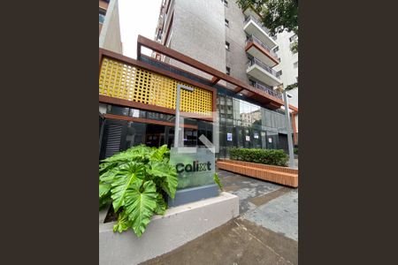 Fachada de kitnet/studio para alugar com 1 quarto, 30m² em Pinheiros, São Paulo