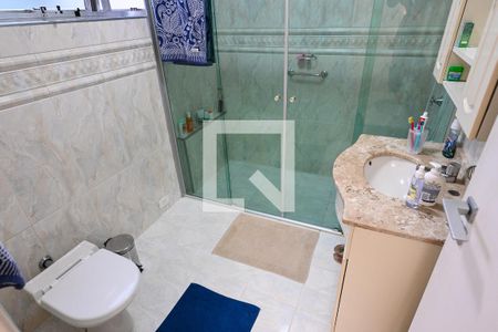 Casa à venda com 215m², 3 quartos e 2 vagas Casa à venda com 215m², 3 quartos e 2 vagasBanheiro